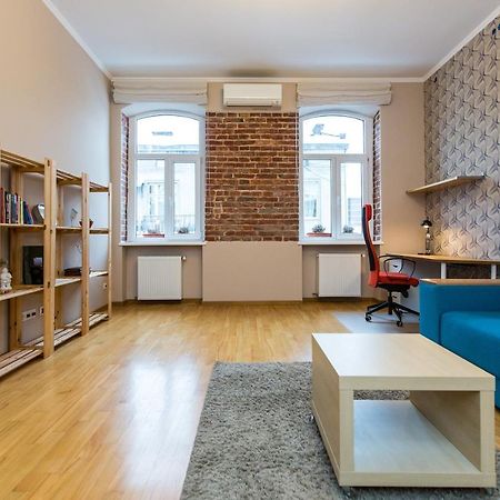 Light And Spacious Apartment On Gazova Str Lemberg Exterior foto