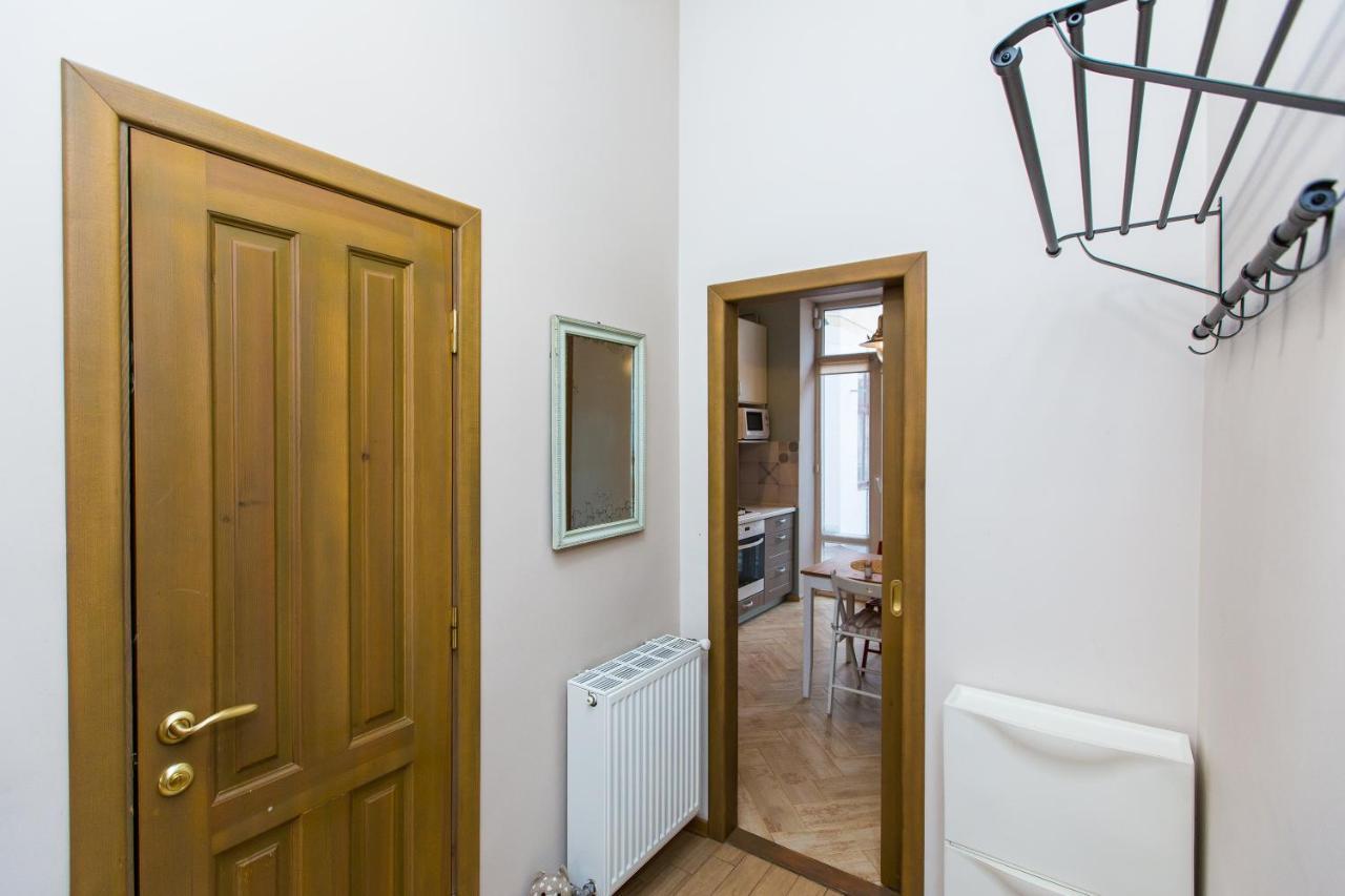 Light And Spacious Apartment On Gazova Str Lemberg Exterior foto