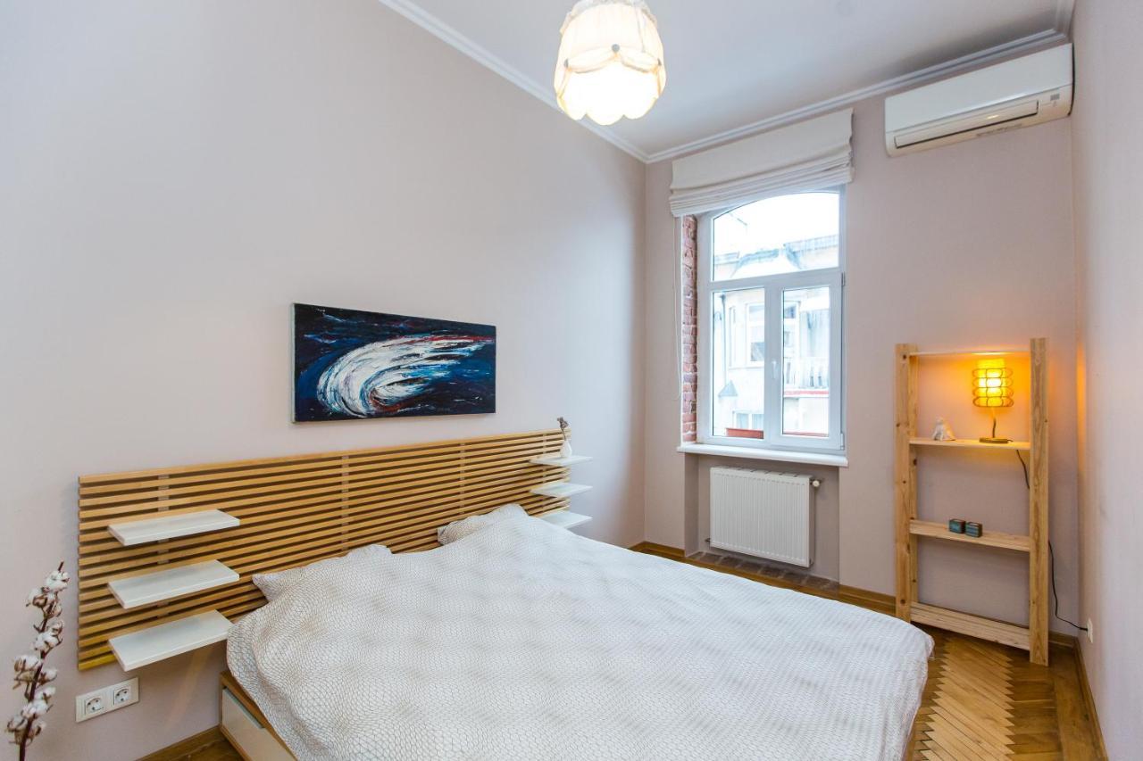 Light And Spacious Apartment On Gazova Str Lemberg Exterior foto